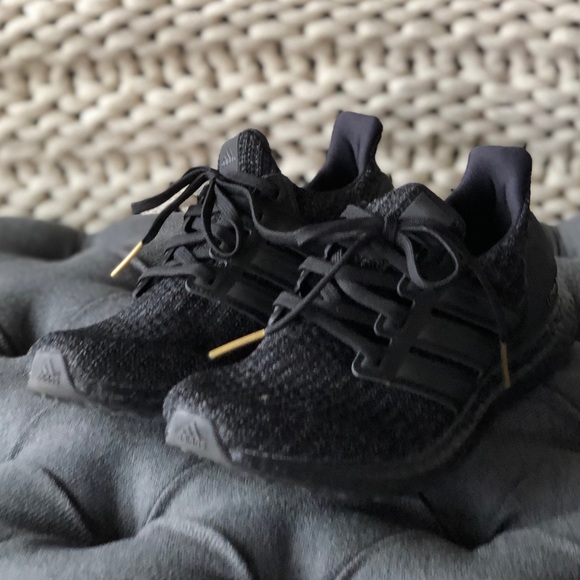 Adidas Ultra Boost 4 0 Triple Black Arrives With Gold Accents Www Goformf Com